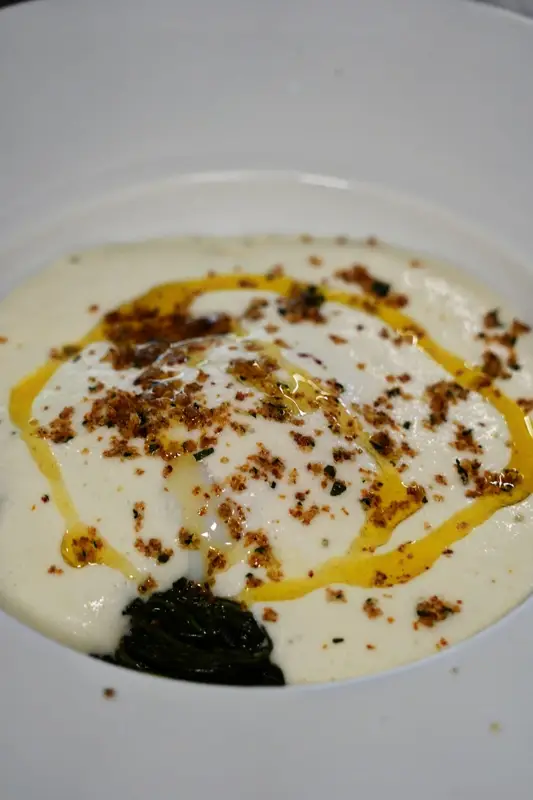 Uovo poché al tartufo nero